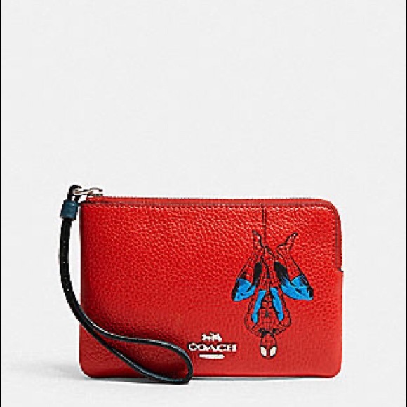 🔥Coach x Marvel │ Leather Wristlet w/ Spider-Man - Picture 3 of 6